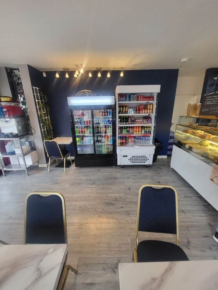 COFFEE SHOP, FAST FOOD & DRY CLEANERS BUSINESS FOR SALE IN EAST LONDON WITH REF CS0665 Photo 4