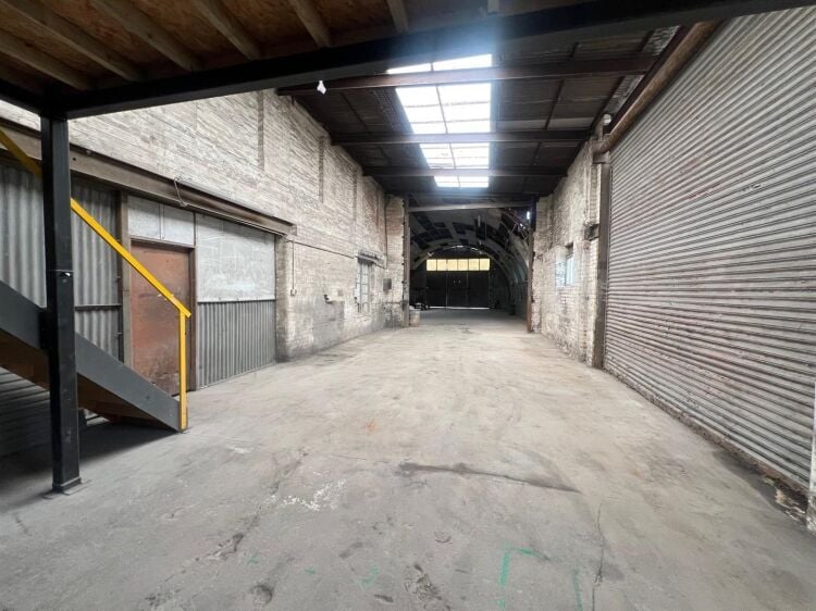 Former vehicle repair garage with workshops and offices in Avonmouth, Bristol Photo 4