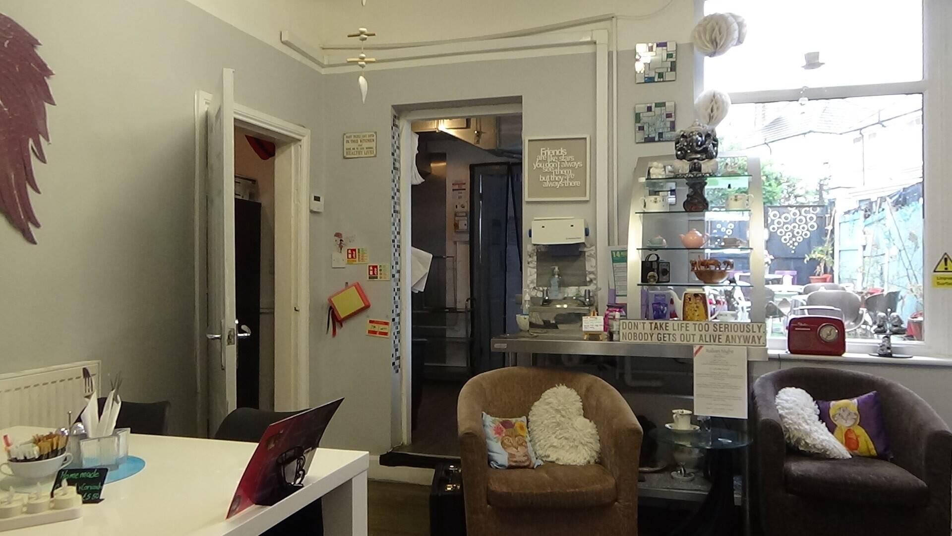 Ground Floor Retail Unit for Cafe or Takeaway in Bebington Merseyside Photo 4