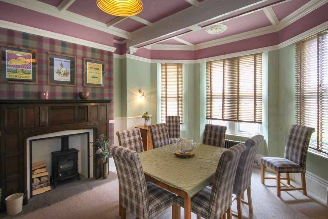 Detached Victorian property for sale in Torquay Devon, previously a guest house. Photo 4