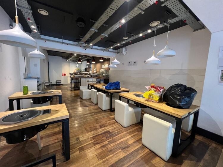 Restaurant for lease on Park Street in Bristol with kitchen, karaoke rooms, and courtyard garden Photo 4