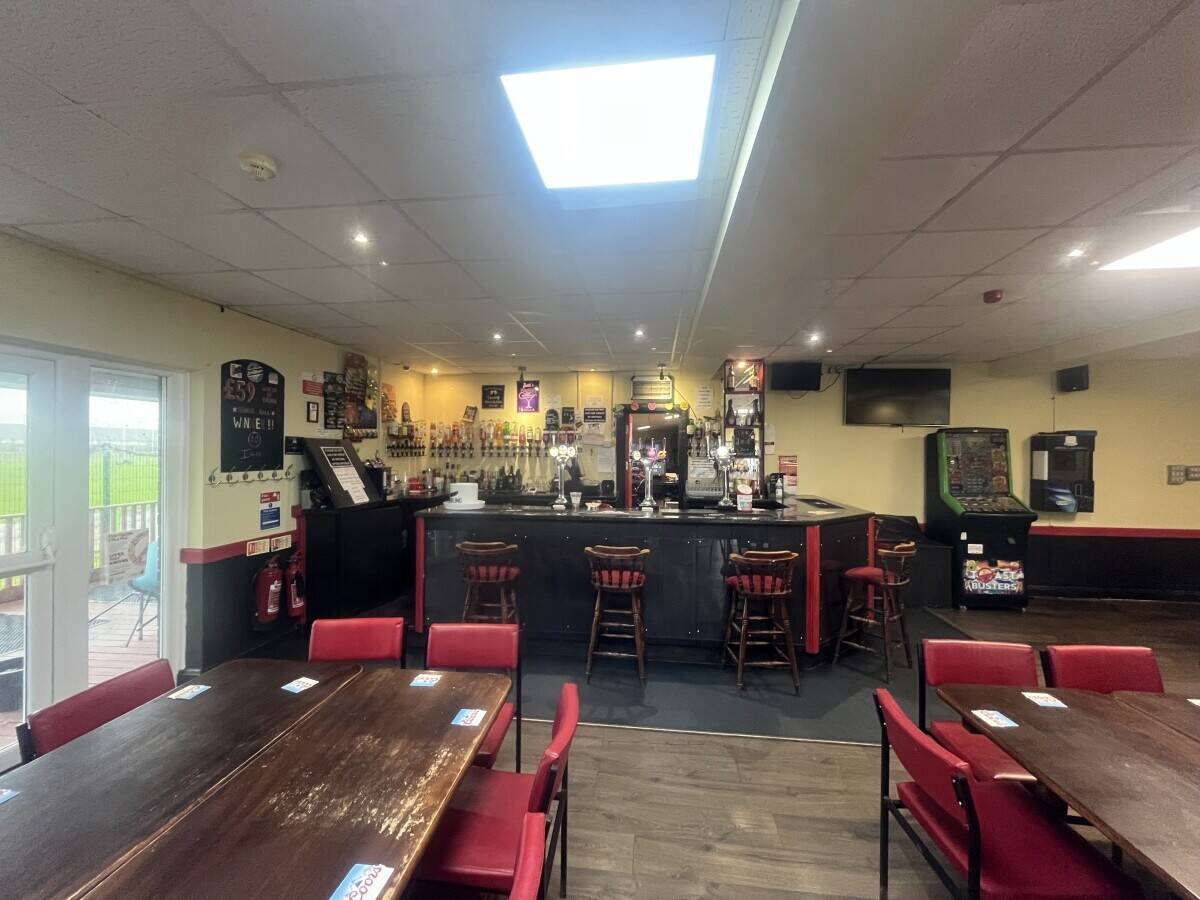Freehold and Leasehold Bar & Diner, Owner’s Accommodation In Gorseinon For Sale Photo 4