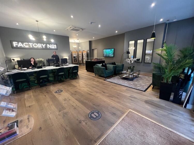 A modern retail unit of approximately 1,049 ft² situated in a busy trading position in imperial arcade, part of the city & country factory no. 1 Photo 4