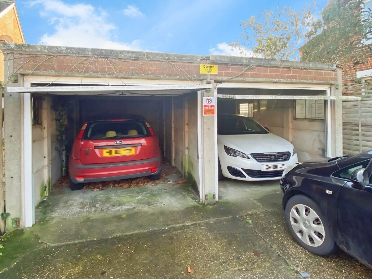 Two Lock-Up Garages with Forecourt for Sale in Caversham Reading Photo 4