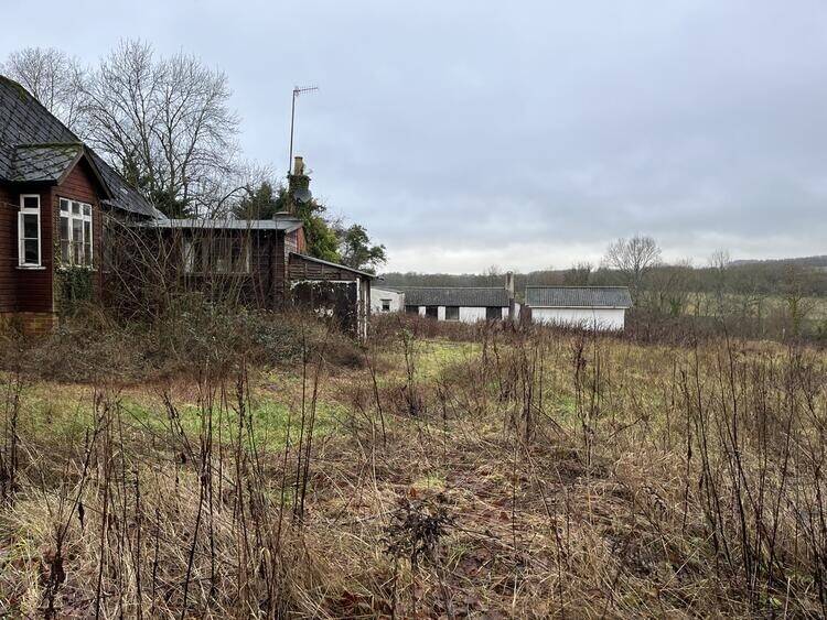 Cotswolds Site for Sale in Bourton-on-the-Water with Potential for Specialist Care Unit Photo 4