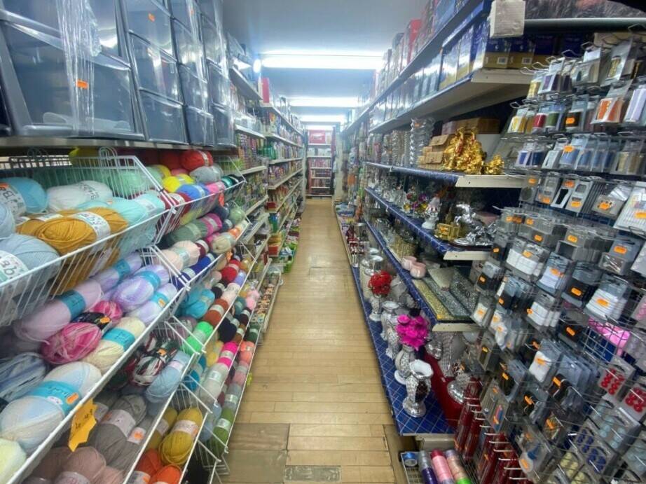 Freehold Investment Premises for Sale in Epsom Surrey with Established Furniture Store Photo 4
