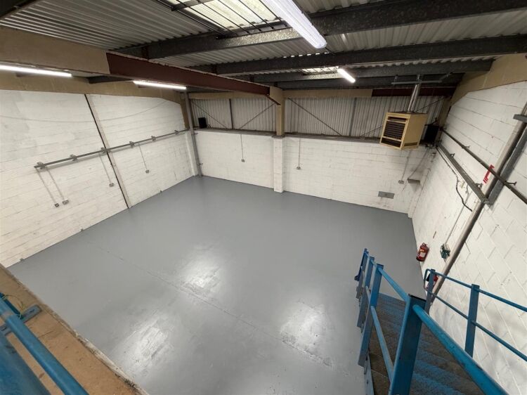 Light industrial unit for sale in Bristol with roller shutter access and allocated parking Photo 4