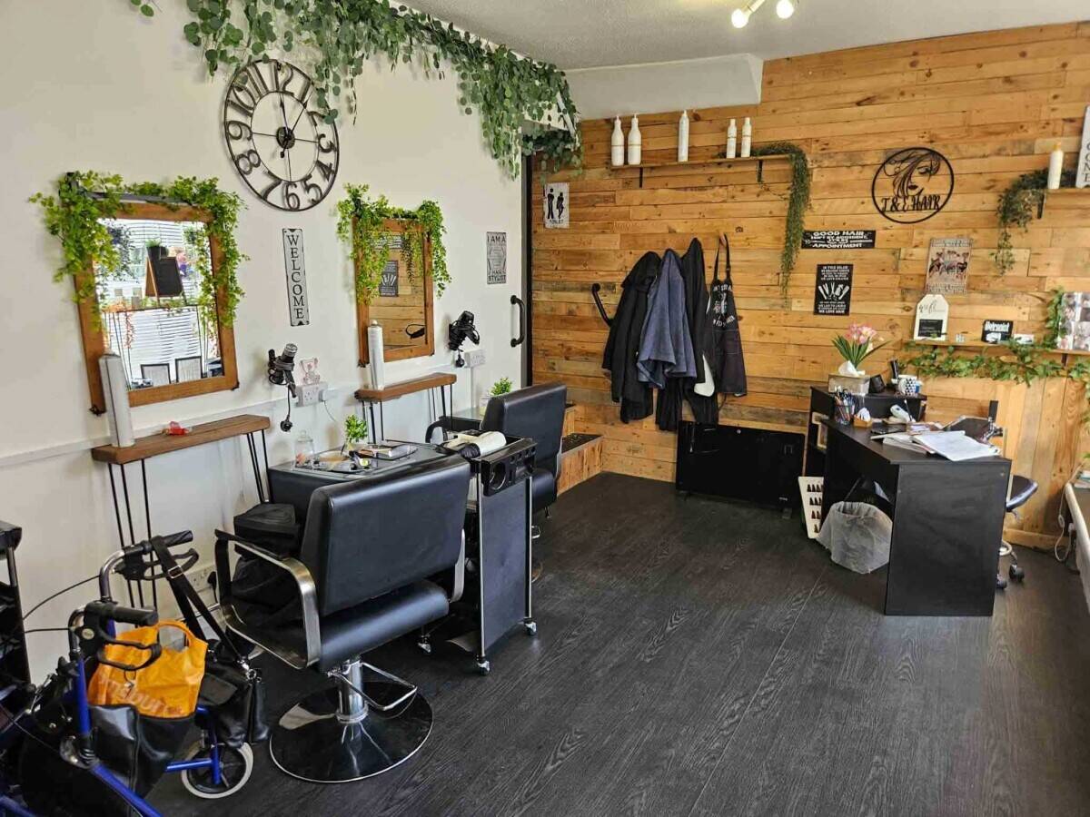 Mixed-use investment property for sale in Paignton Devon with fully tenanted units Photo 4