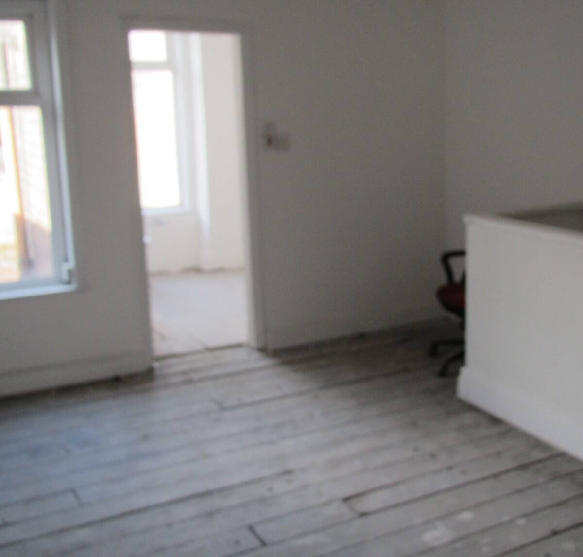 Main Road Retail Shop for Sale in Blackburn Lancashire with Public Parking Available Photo 4
