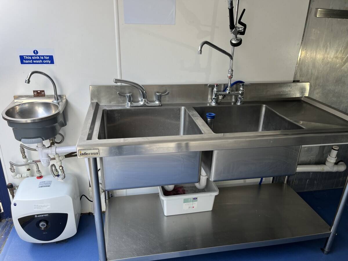 Mobile Commercial Kitchen for Sale in Huntingdon Cambridgeshire Photo 4