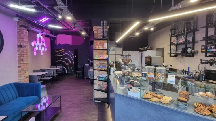 Well-Established Coffee Shop for Sale in East London  Prime Location with Excellent Growth Potential Photo 4