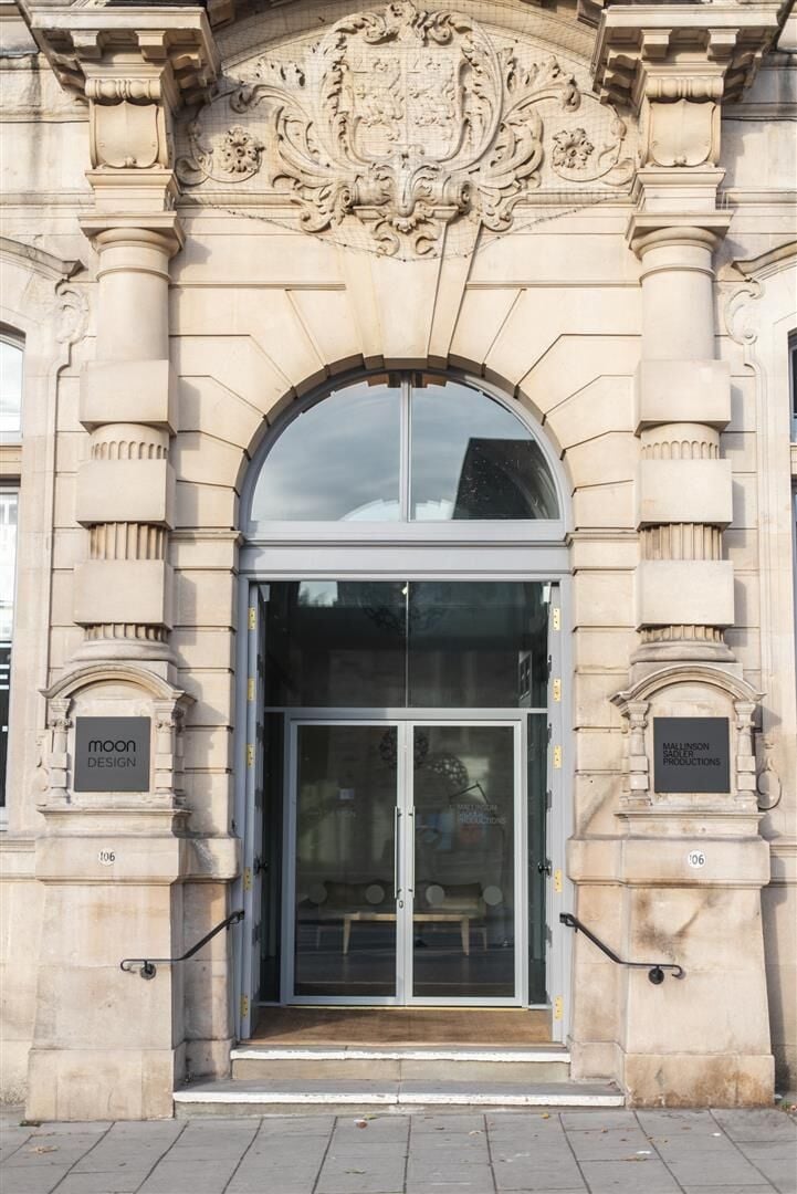 Grade II Listed Office Space in Bristol with Shared Facilities for Up to Six People Photo 4