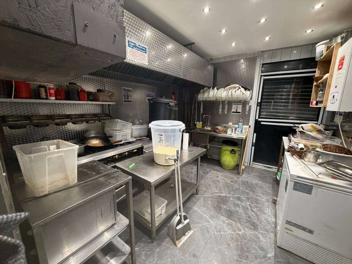 Afghan Restaurant / Takeaway for Sale – Hanwell, West London Photo 4