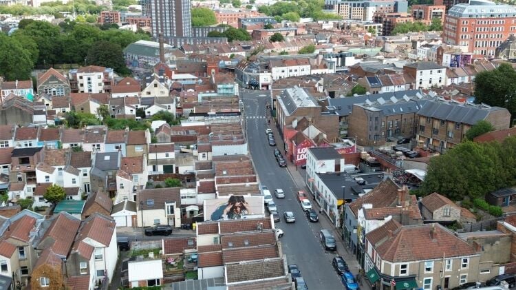 Two-storey shop and office for sale in prime trading position, Bedminster, Bristol Photo 4
