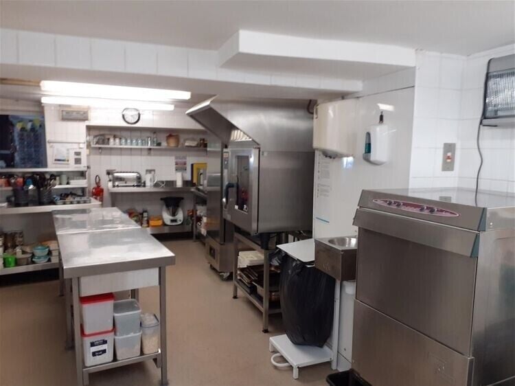 Charming, Award-Winning Tearoom with Spacious Home in Ilfracombe's Heart for Sale Photo 4