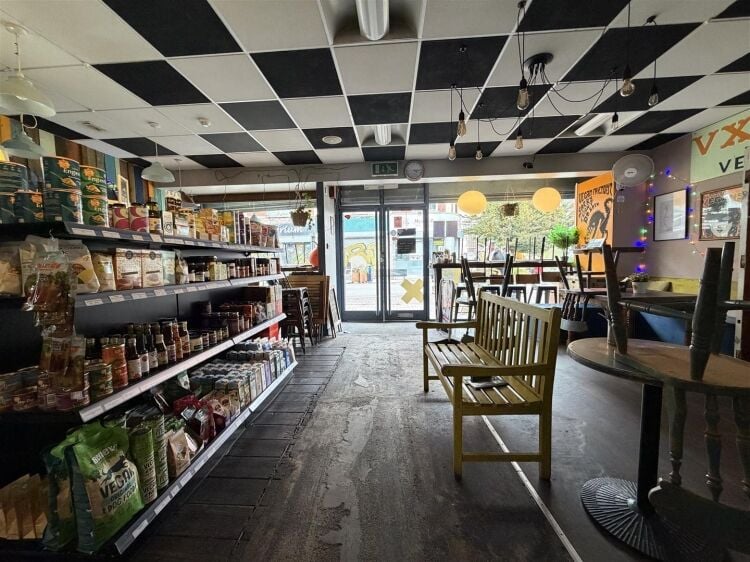 Ground floor retail unit for sale in Bedminster, Bristol, spanning approximately 938 sq ft Photo 4