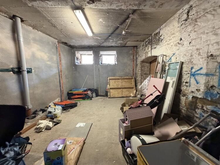 Two undeveloped commercial units for sale in a Grade II Listed development in Bristol Photo 4