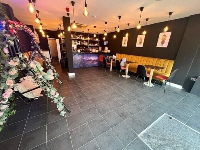 Prime Location Shisha Lounge with High Footfall in Feltham, London Photo 4