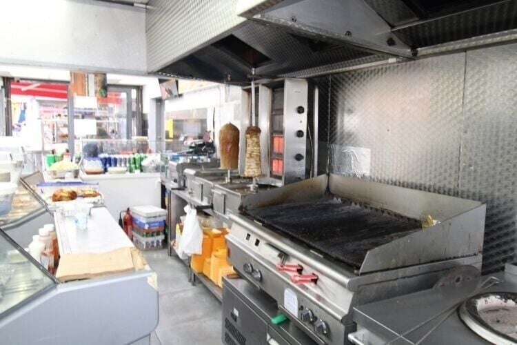 Prime Location Indian Food Business with Excellent Turnover Up for Sale in Southall, Middlesex Photo 4