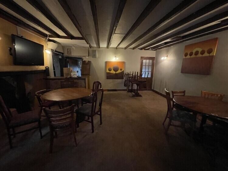 17th Century Freehold Public House in Idyllic Devon/Somerset Border Village For Sale Photo 4