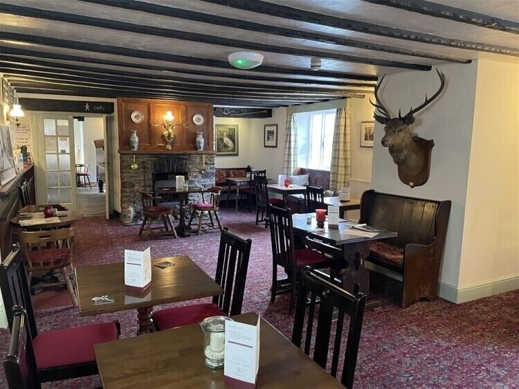 16C Country Hotel & Inn with Expansive Grounds and Period Features Up for Sale in Lynton Photo 4
