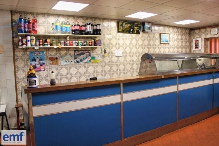 Spacious Freehold Property with Fish & Chip Shop, Flat, and Let Unit in Beccles, Suffolk Photo 4
