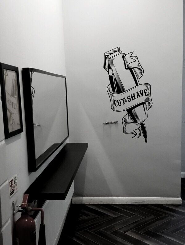 Established Barber Shop for Rent in Cradley Heath, Prime Location, High Turnover, Low Overheads Photo 4