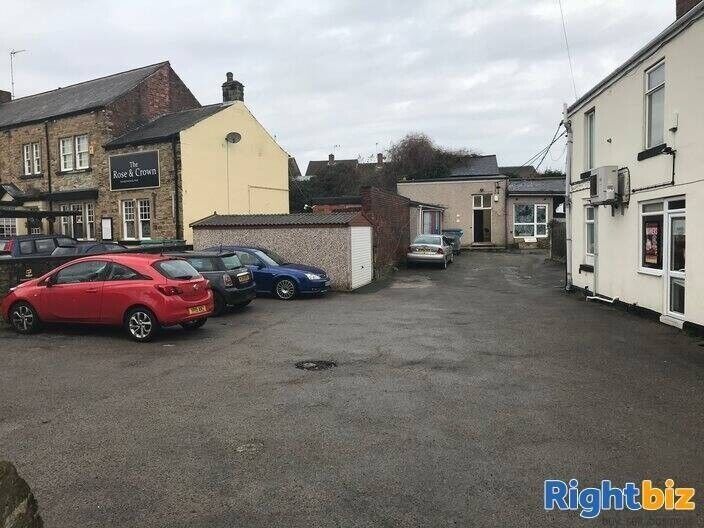 Profitable Sheffield Commercial Property with 2-Bed Apartment and Business Potential Photo 4