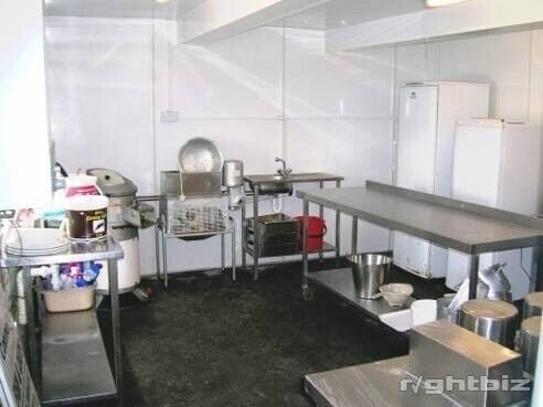 Brierfield Investment Gem - Fully Let Takeaway, Cafe, and 2-Bedroom Flat Photo 4