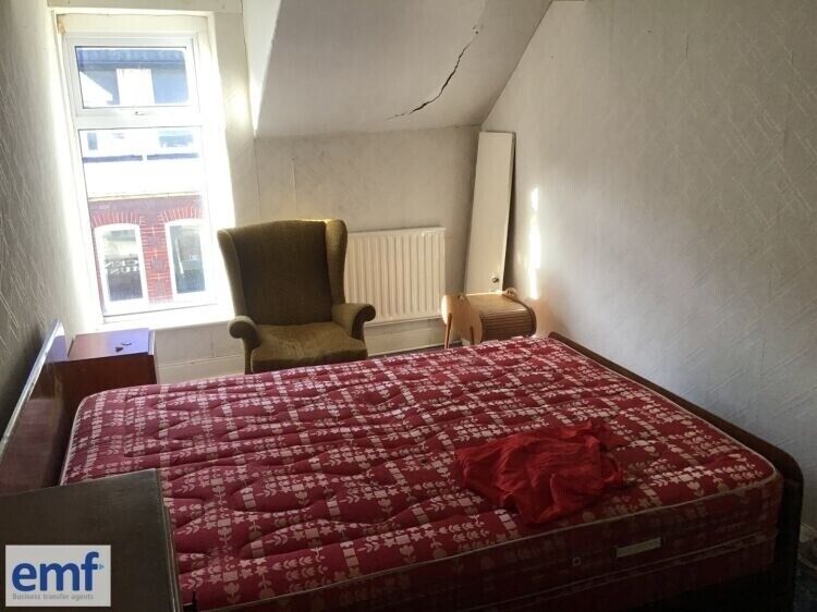 Prime Investment Opportunity with Development Potential in Blaenau Gwent Photo 5