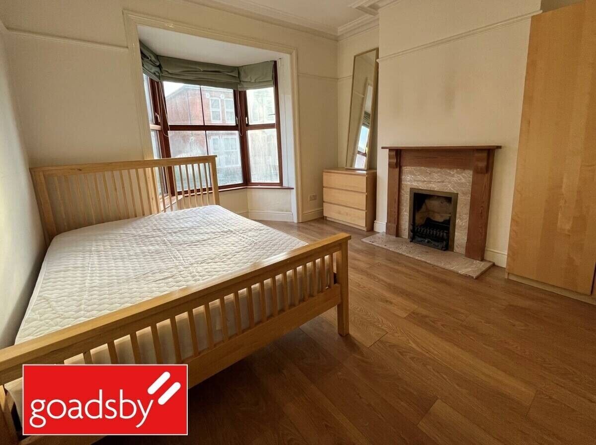 Fully Furnished HMO in High Demand Southampton Area, Ready for Immediate Vacancy Photo 5