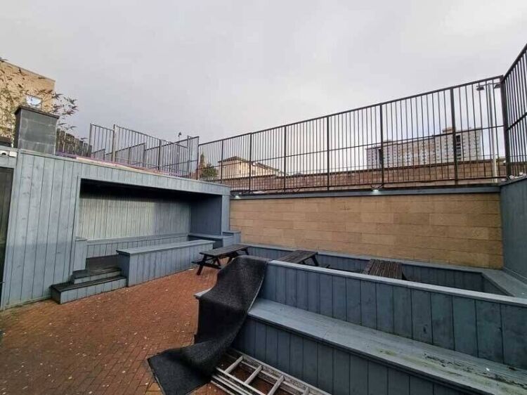 High-Yield, Refurbished Public House Investment Opportunity in Coatbridge Photo 5