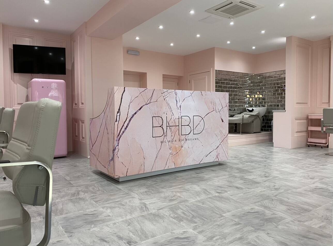 Rent Award-Winning, Fully Fitted Salon in South Woodham Ferrers Essex Photo 5