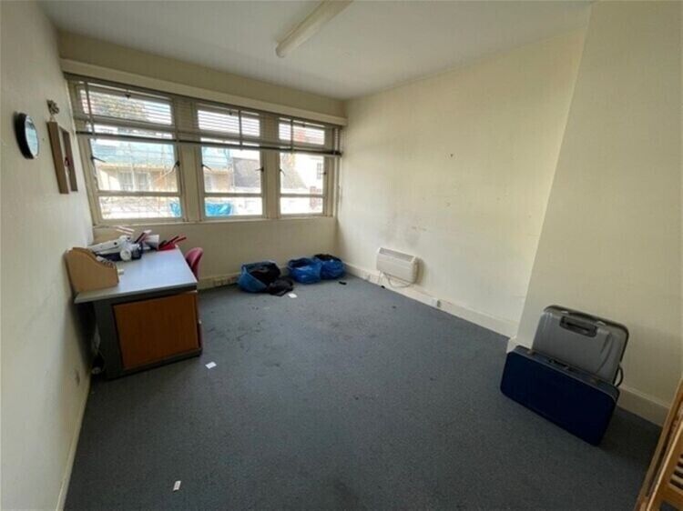 Prime Corner Retail Space with Parking in Barnstaple Available for Lease or Purchase Photo 5