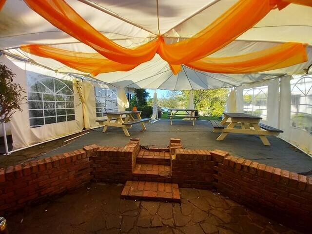 Charming Gloucestershire Pub & Restaurant with Lakeside Gardens and Owners Accommodation For Sale Photo 5