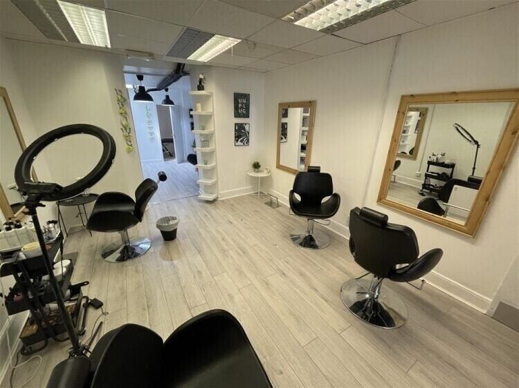 Prominent Retail Premises in the Heart of Newton Abbot For Sale in Newton Abbot Photo 5