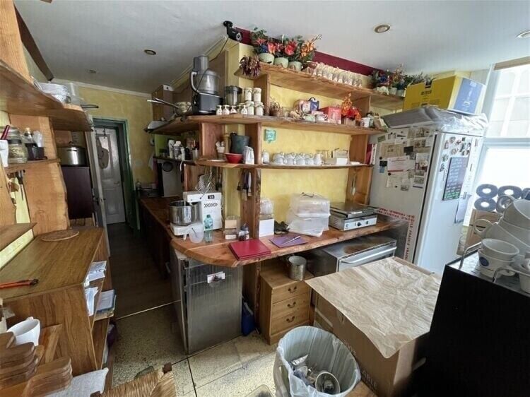 Corner Retail Premise in Central Newton Abbot To Let For Sale in Newton Abbot Photo 5