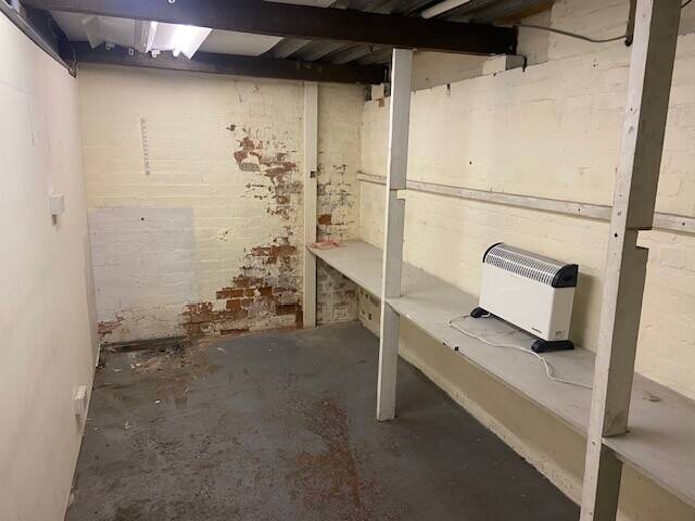 Commercial Unit To Let Tyseley Birmingham Photo 5