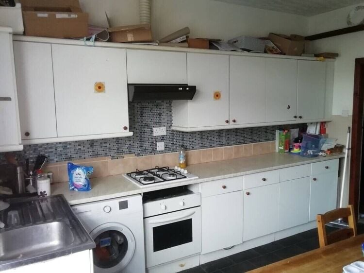 Prime Freehold Investment Property with Tenants in St Helens Merseyside Photo 5