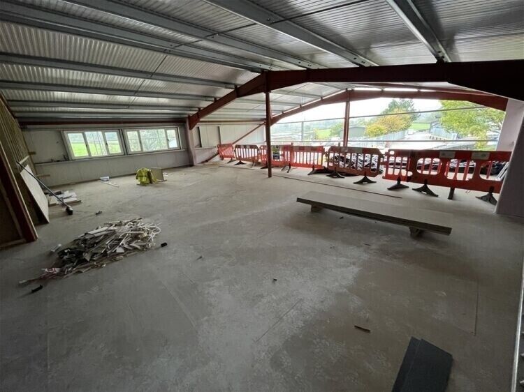 Rent a Newly Built, Accessible Light Industrial Property with Mezzanine in Beacon Park, Totnes Photo 5