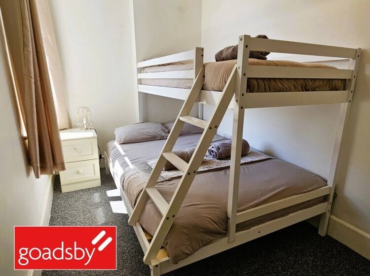 Bournemouth Dorset Commercial Property with Airbnb Potential for 11 Guests Photo 5