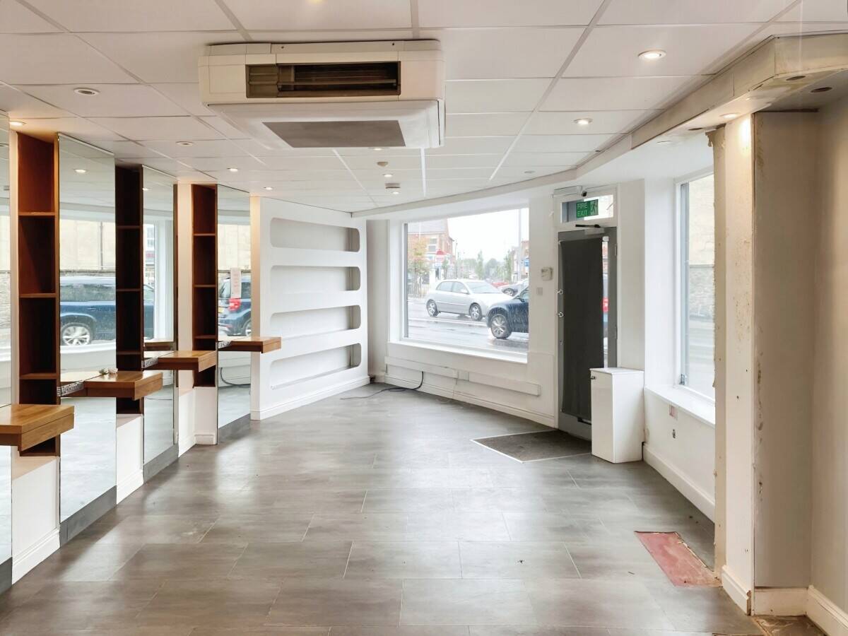 Ground Floor Retail Premises - Vacant - Wokingham Road, Reading Photo 5