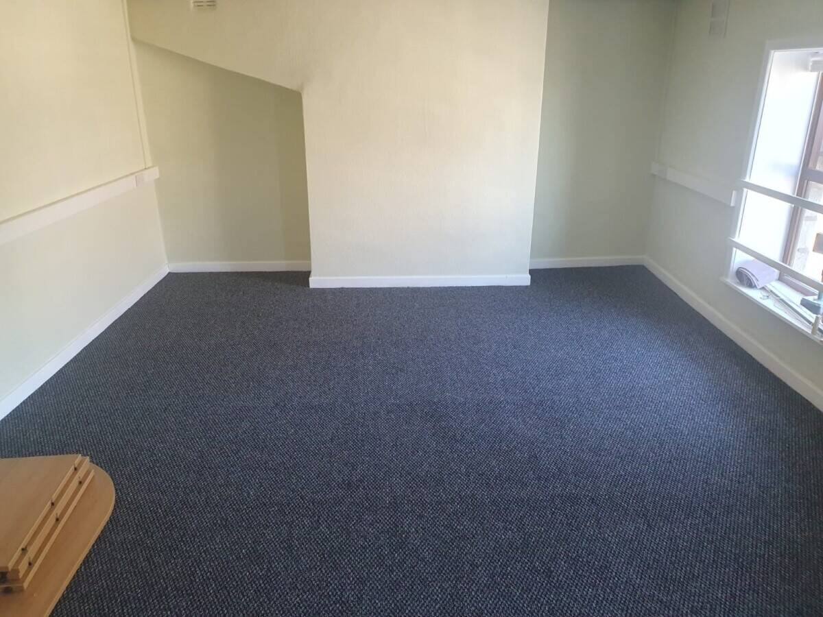 First Floor Offices To Let in Darwen Photo 5