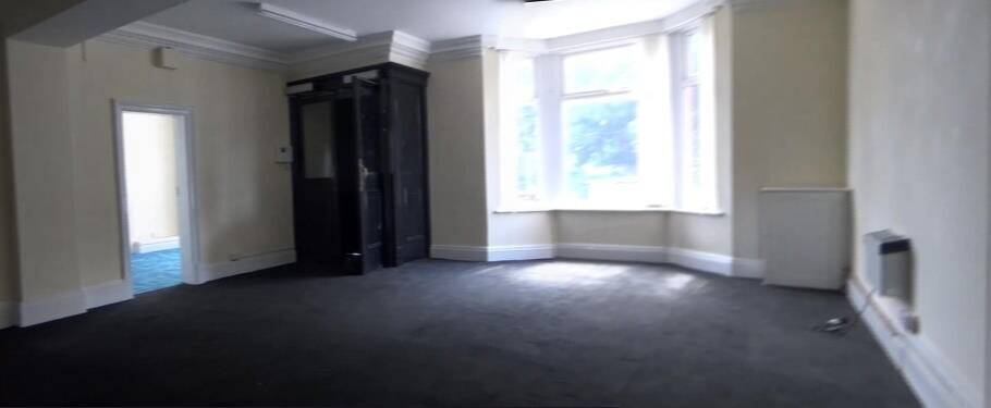 Prime Ground Floor Commercial Space Available for Rent on Park Road North, Birkenhead Photo 5