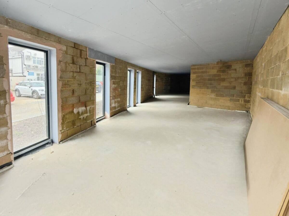 COMMERCIAL PROPERTY TO LET – UNIT 2, THE REGENCY, HIGH STREET, RAYLEIGH Photo 5