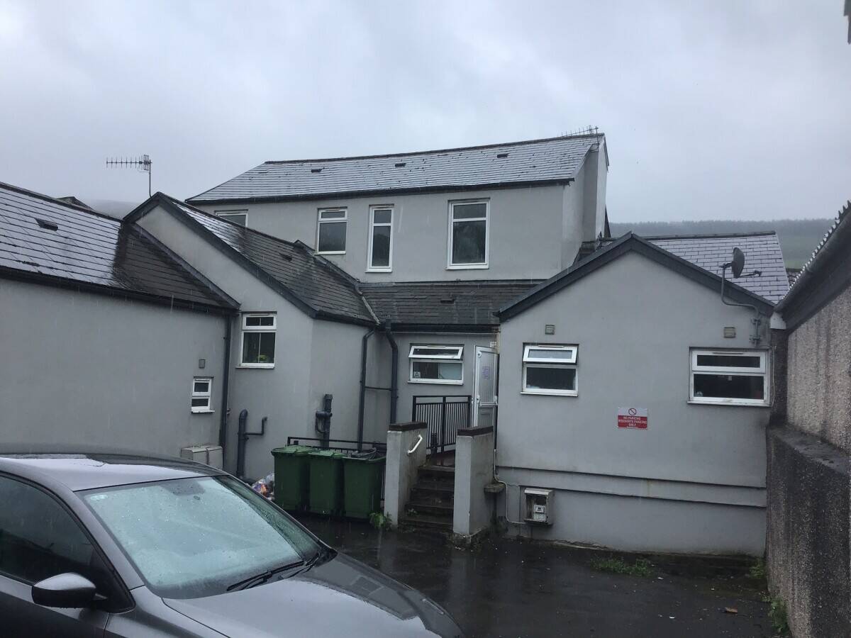 Two Prominent Mixed-Use Investment Properties in South Wales Valley Town Photo 5