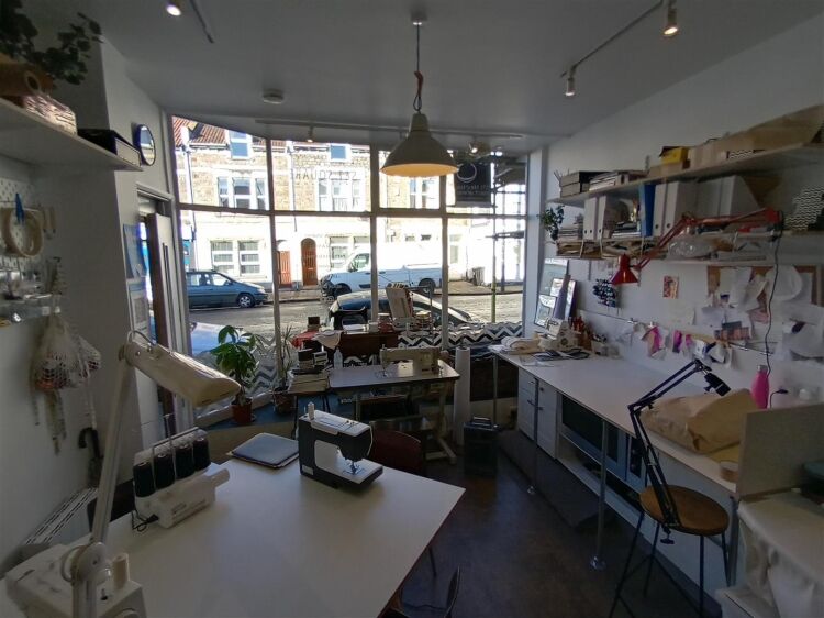 Freehold Retail Investment Opportunity in Bristol, Ideal for SIPP/SSAS Photo 5