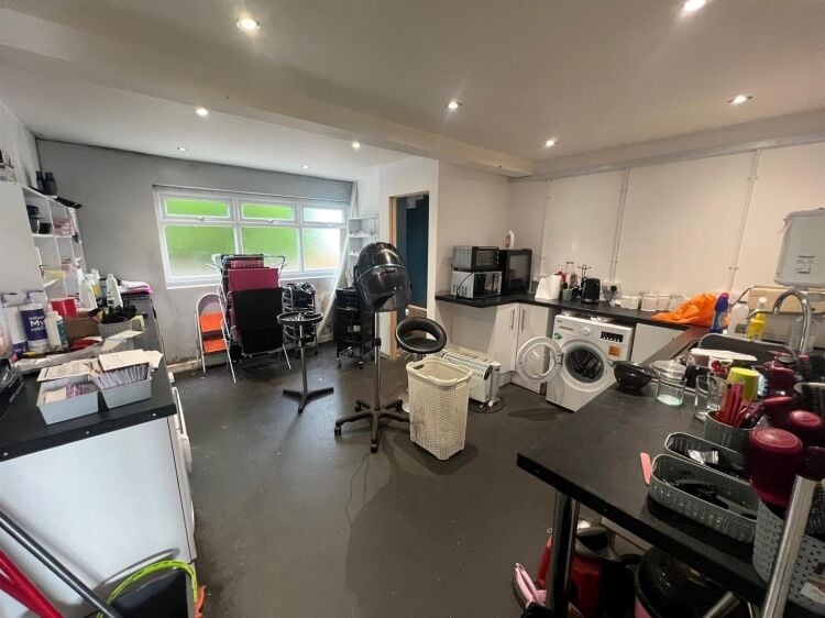 Prime Freehold Shop in Desirable Long Ashton Location, Available Now Photo 5
