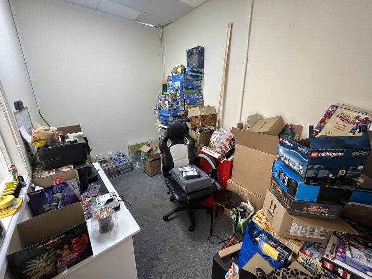 Prime Ground Floor Commercial Unit Available on Cottle Road, Stockwood Photo 5