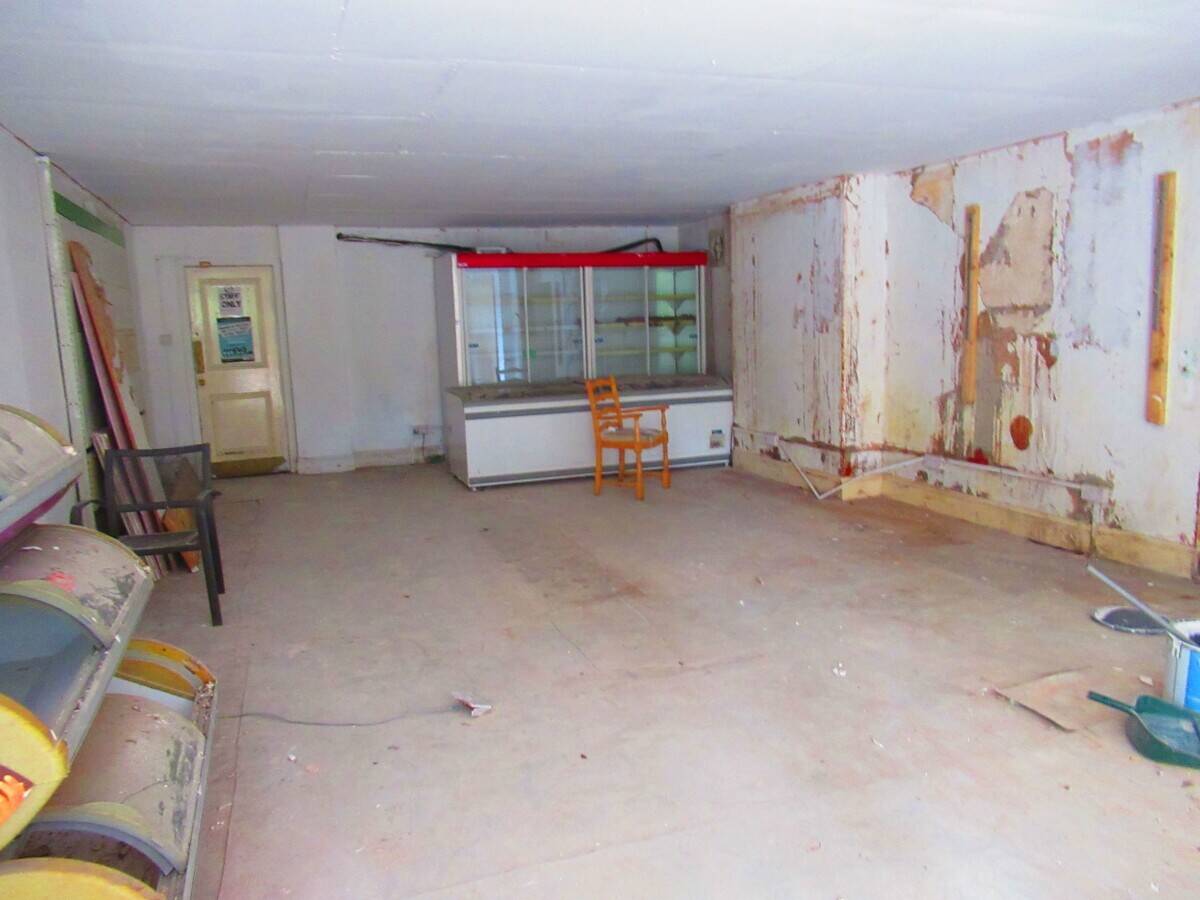 Prime Ground Floor Shops Available for Lease in Accrington, Lancashire Photo 5